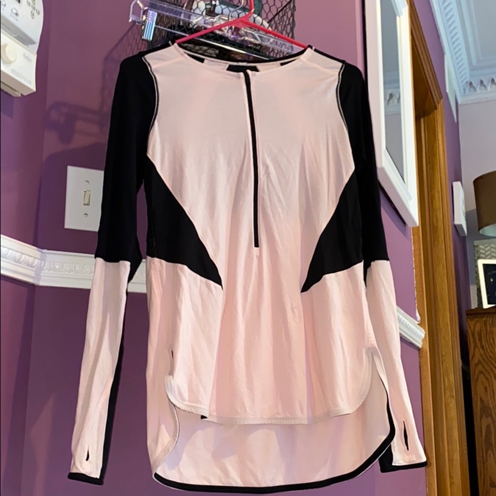 Lululemon Quarter Zip pink & black size 6